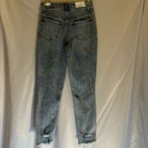 Tinseltown High-Rise “The Mom Jean” Size 3/26